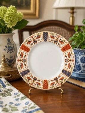 Vintage Queen’s Imari Dinner Plate | Fine China | Made in India | 10 7/8”